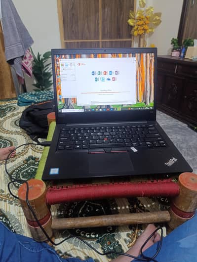 lenovo E490 8th gen i5