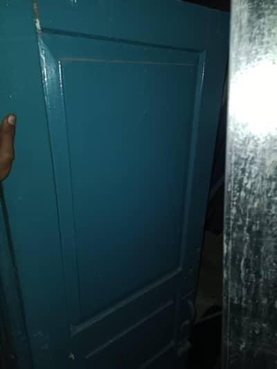 windows 4 & door 1 pair & Roshan Dan iron 1