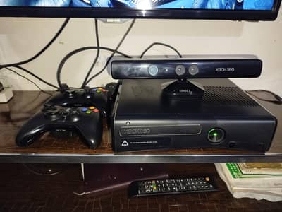 Xbox 360 slim with Kinect