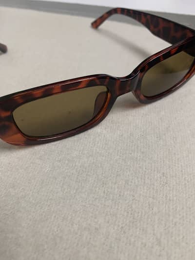 Trendy sunglasses cheetah print
