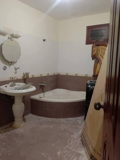 dha phase 2 ext 3 bad dd 2nd floorgood candoitn famliy balding