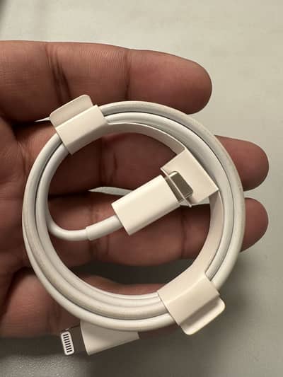 Apple iphone 100% orignal type C to Lighting Cable