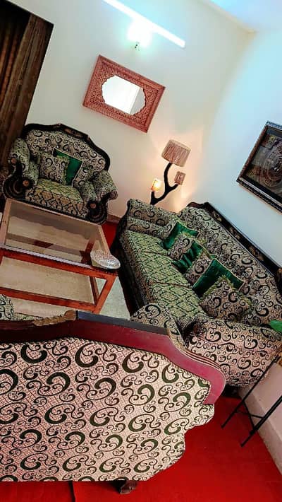 Beautiful Sofa 5 seater