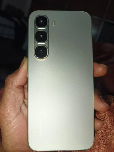 Infinix Hot 60 pro / Contect 03257601828