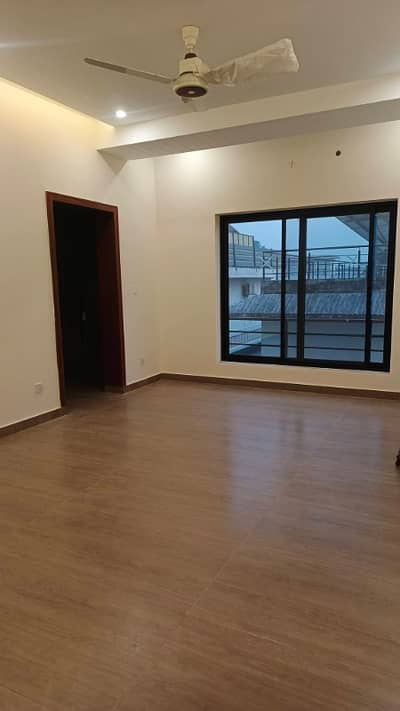 G9 house available for sale