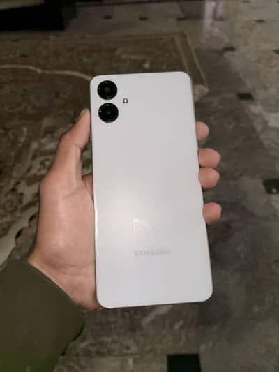 Galaxy A06(4/64)