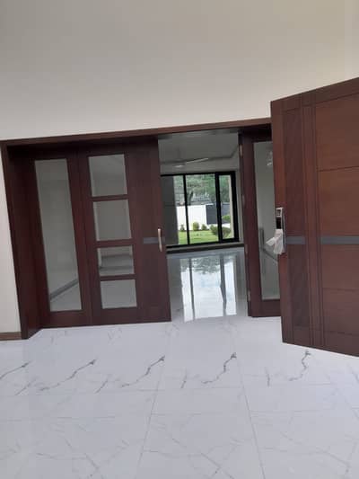 F-8/4 upper portion available for rent