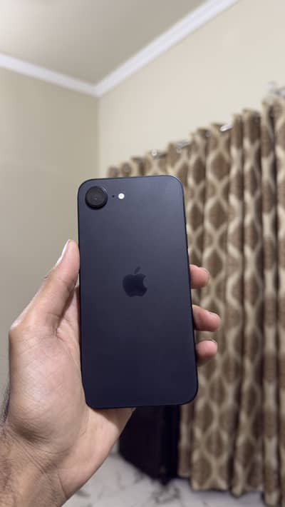 Iphone 16 e 98 cycle 100% box cable available