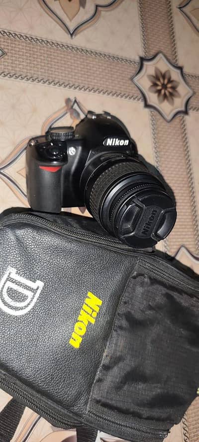 Nikon camera DSLR 0,341,025,37,10