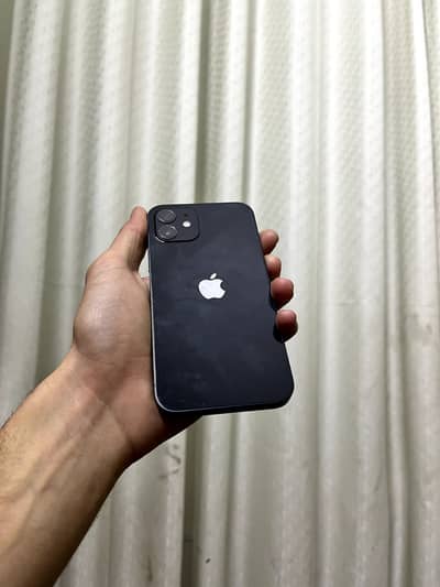 Apple iPhone 12