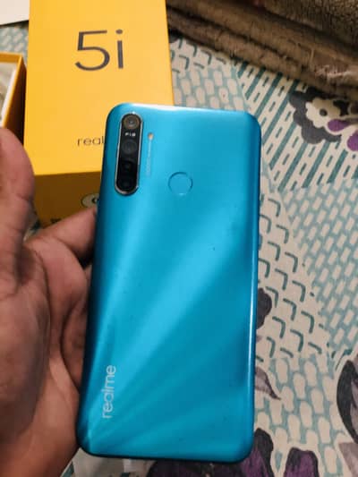 realme 5i 4/64 official approved dual sim card suported 5000mh betrry