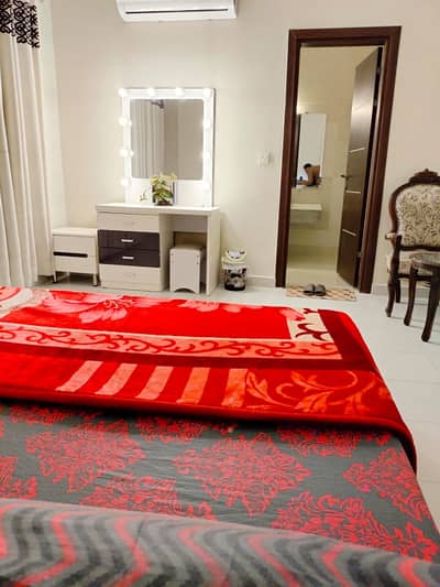 235sqyards 3Bedrooms luxury Villa available for Rent 03073151984