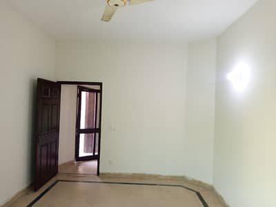 1 Kanal Upper Portion Is Available For Rent In Dha Phase 4 Near FF Commercial