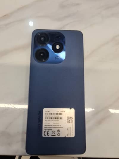 tecno spark 10 pro 10/10 Candsion