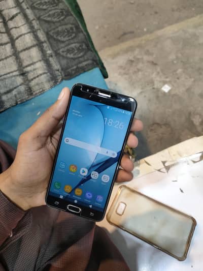 samsung j7 prime  3/16. condition 10/7