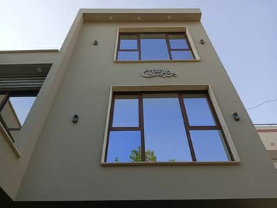 285 Sq Yard Fully Furnished Brand New Bungalow