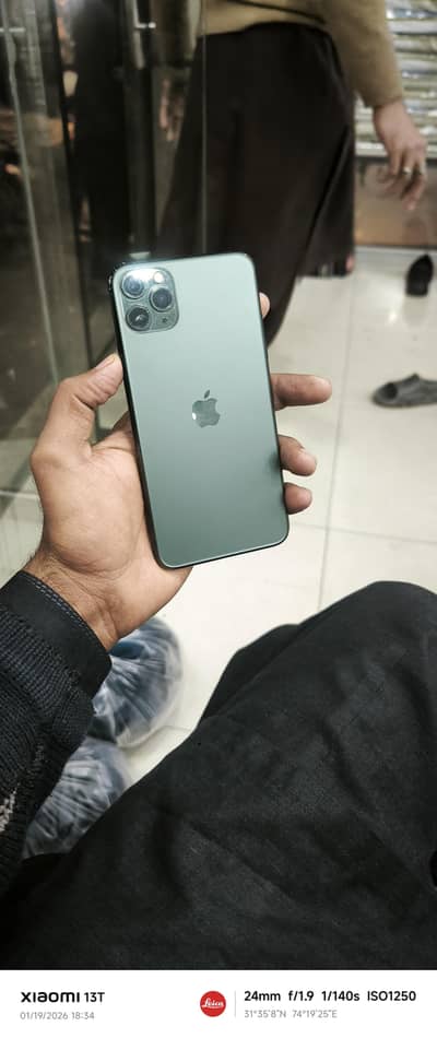 11 Pro mAx 64GB PTA Urgent Sale