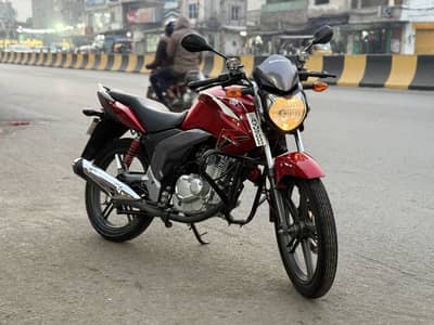 Suzuki gsx 125 bike  red colour  contact 03086690058