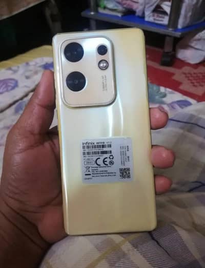 Neat and clean mobile no scrathes brand new condition