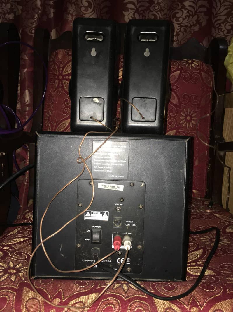 Wireless speaker without Bluetooth 1