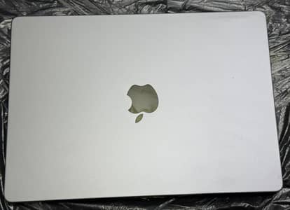 APPLE MACBOOK PRO M1