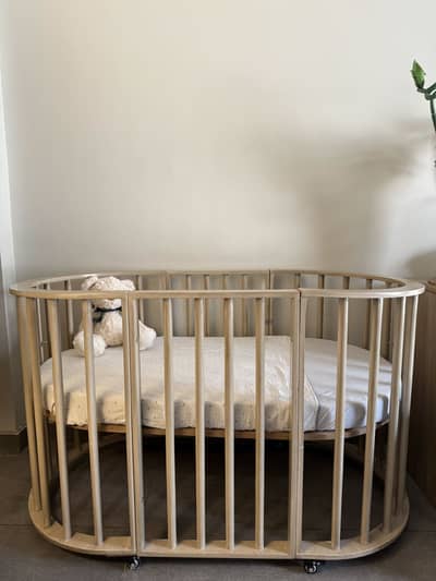 Baby cot in ash color