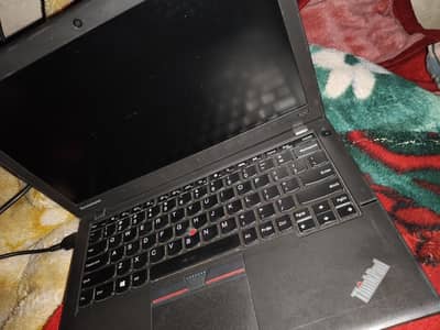 Lenovo x250     i7 (5th Gen)  500gb SSD / 8GB