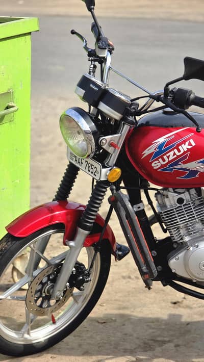 all documents bio matric on the  spot good condition  buy and drive