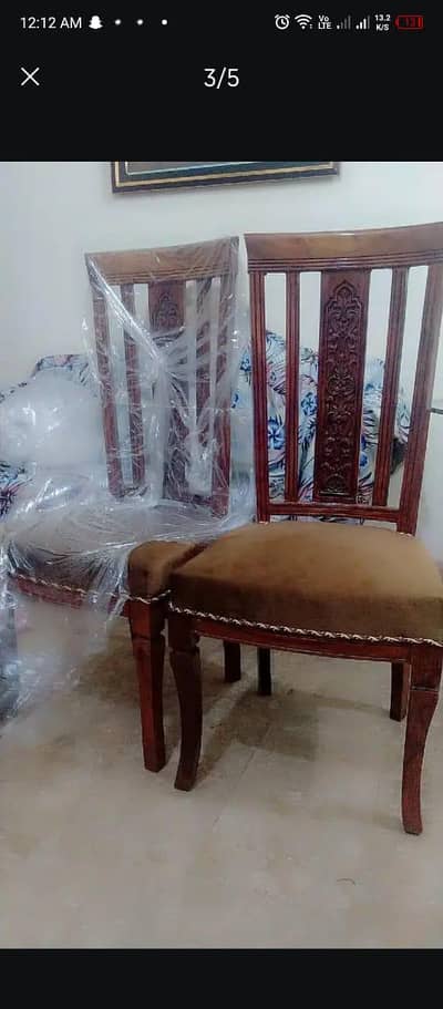 6 Dining chairs + Glass top big table