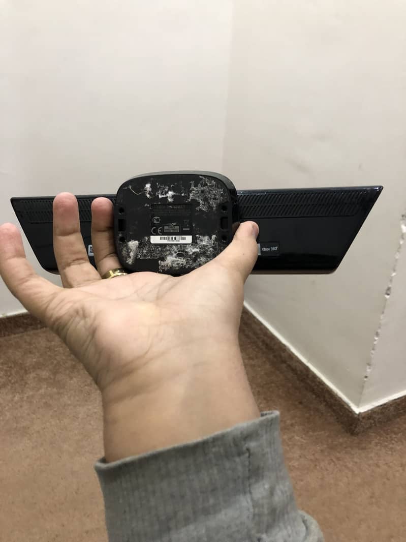 Xbox 360 for Parts and Kinect Sensor 10/10 3