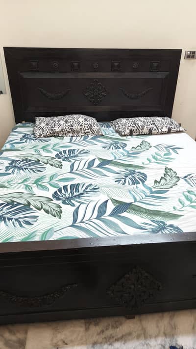 Bed with Mattress & 2 Side Tables