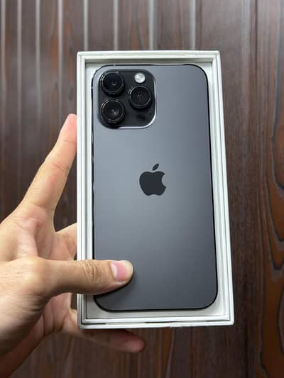 Iphone 14 pro max PTA 256 GB LLA           11 12 13 14 15 17