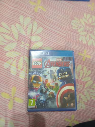 Lego marvel avengers for ps4 good condition.