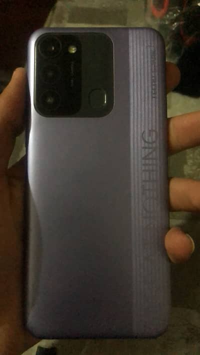 Tecno Spark 8c