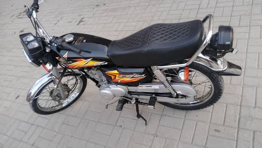 Honda 125 2021  exchange possible CD 70 honda Suzuki gd 110