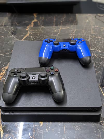 Playstation 4 slim