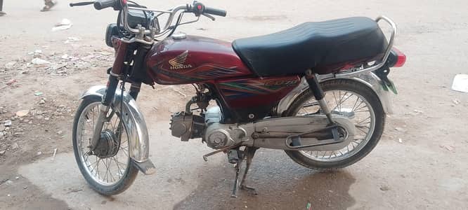Honda CD 70 2020 red