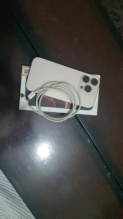 Apple Iphone 16 pro Non PTA, with Sim Time