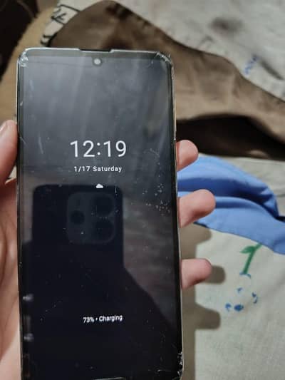 Aquos R5 docomo 5G.  12:256