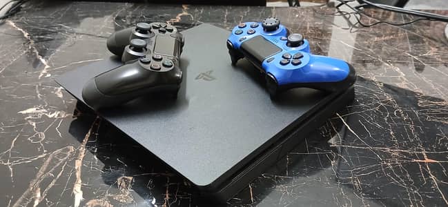 Playstation 4 slim edition
