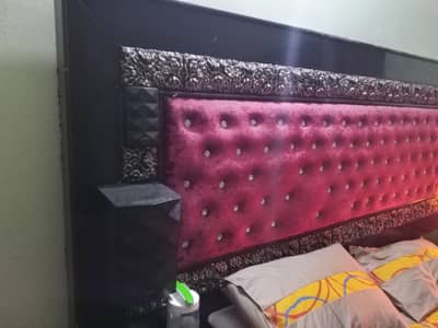 bed set urgent sale with speaker