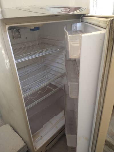 Waves refrigerator with big - D