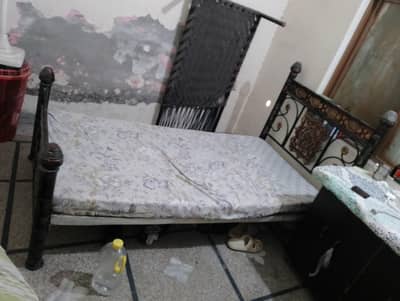 iron bed