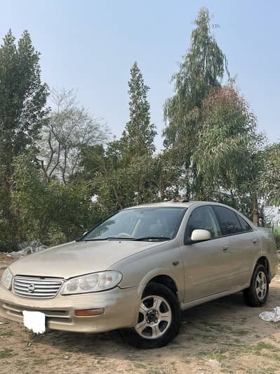 Nissan Sunny 2005