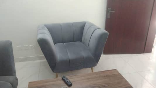 Three Single sofa In good condition