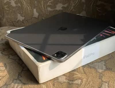 ipad pro m2 chip 6th generation 128gb 12.9 inches I pad