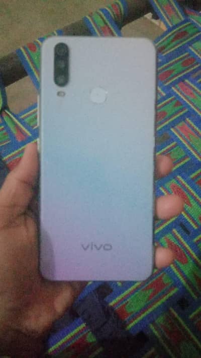 vivo Y17