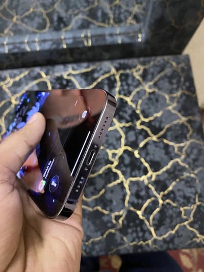 iPhone 14 pro max purple colour