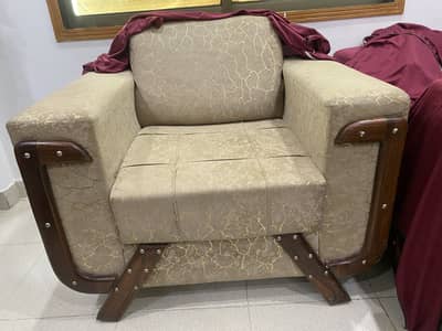 5 Seater Sofa Set with 10/10 Condition
