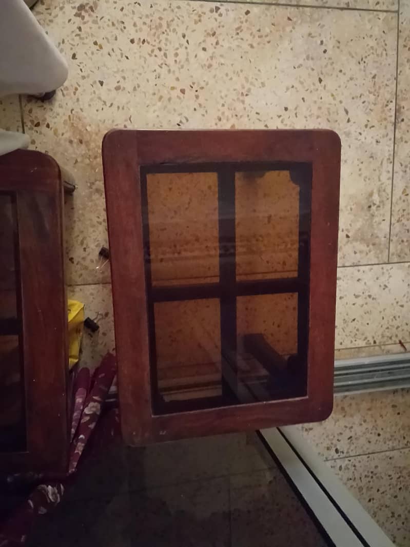 3 table set good condition 2